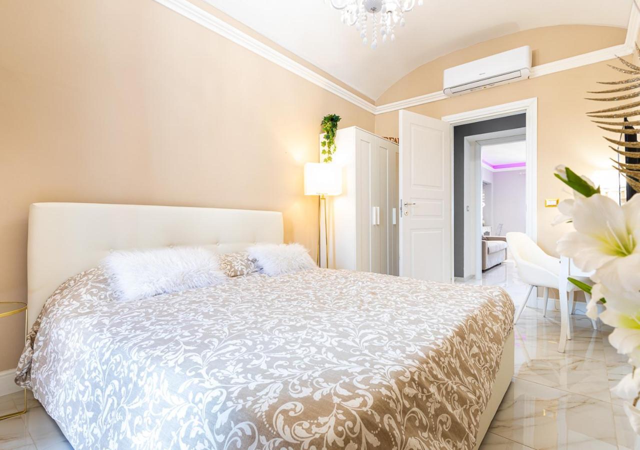 Elegant Suite - In Centro Portanuova Турин Экстерьер фото