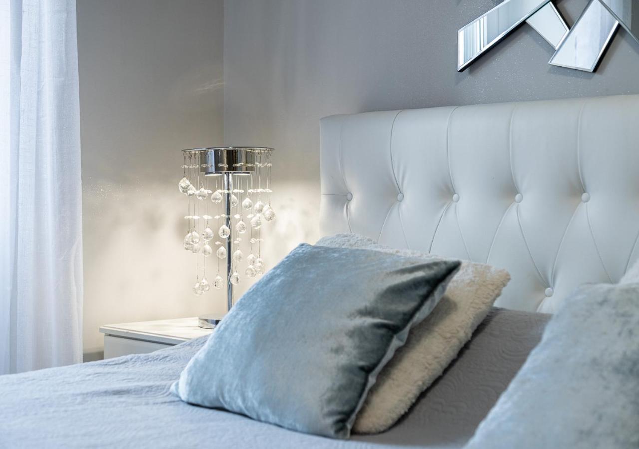 Elegant Suite - In Centro Portanuova Турин Экстерьер фото