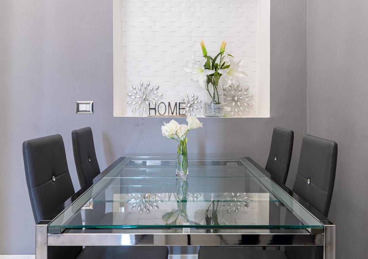 Elegant Suite - In Centro Portanuova Турин Экстерьер фото