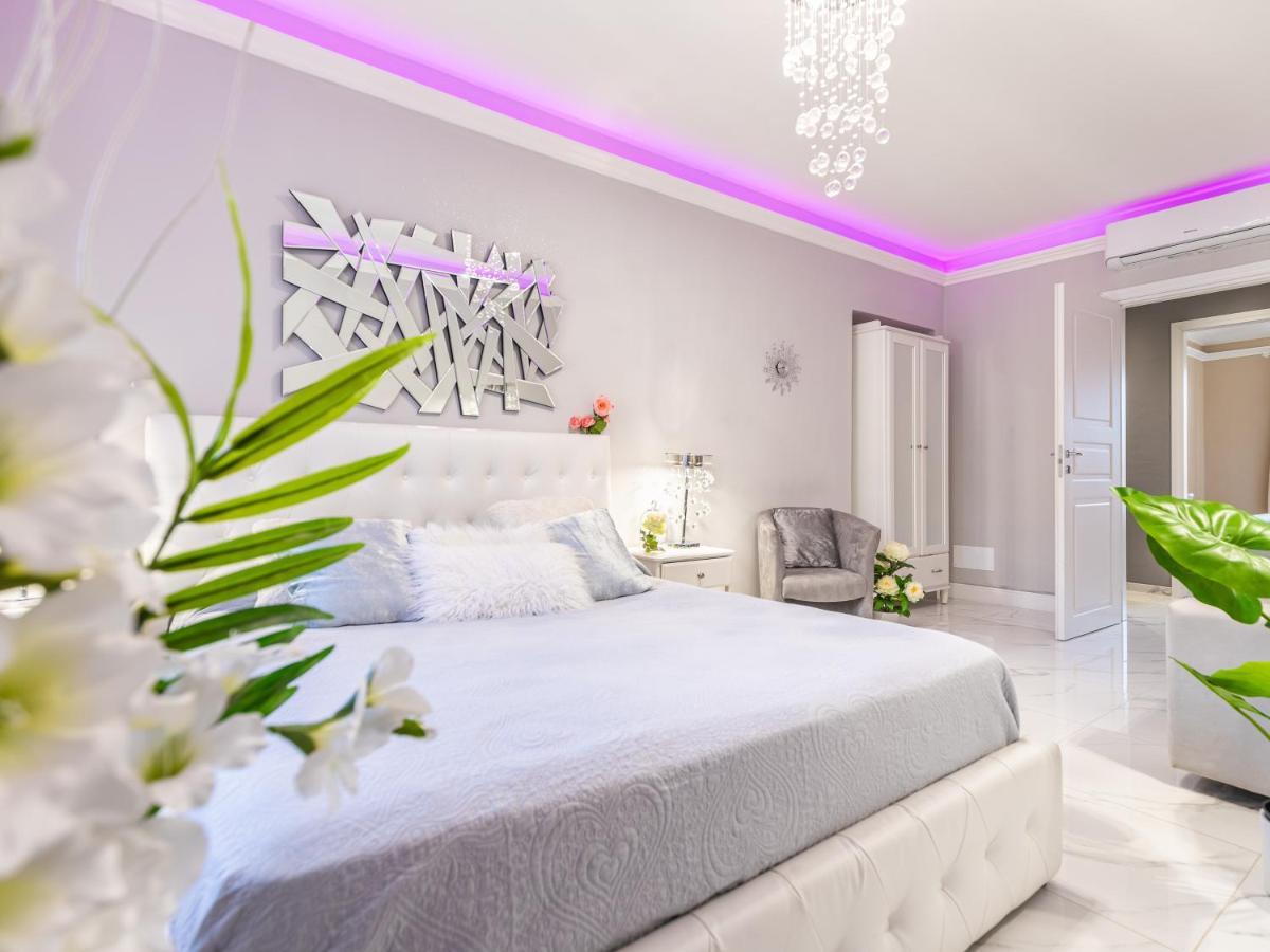 Elegant Suite - In Centro Portanuova Турин Экстерьер фото